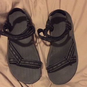 FINAL SALE🤪Magellan Outdoors Sandals